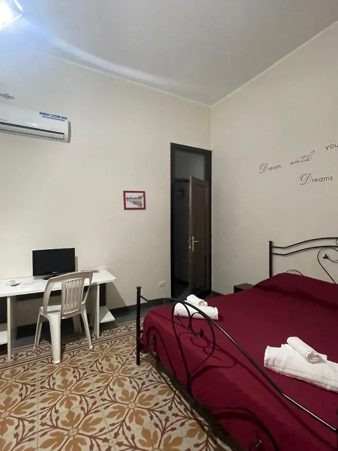 Guest house Maya Palace Real Rooms Palermo Centre Close To Cathedral