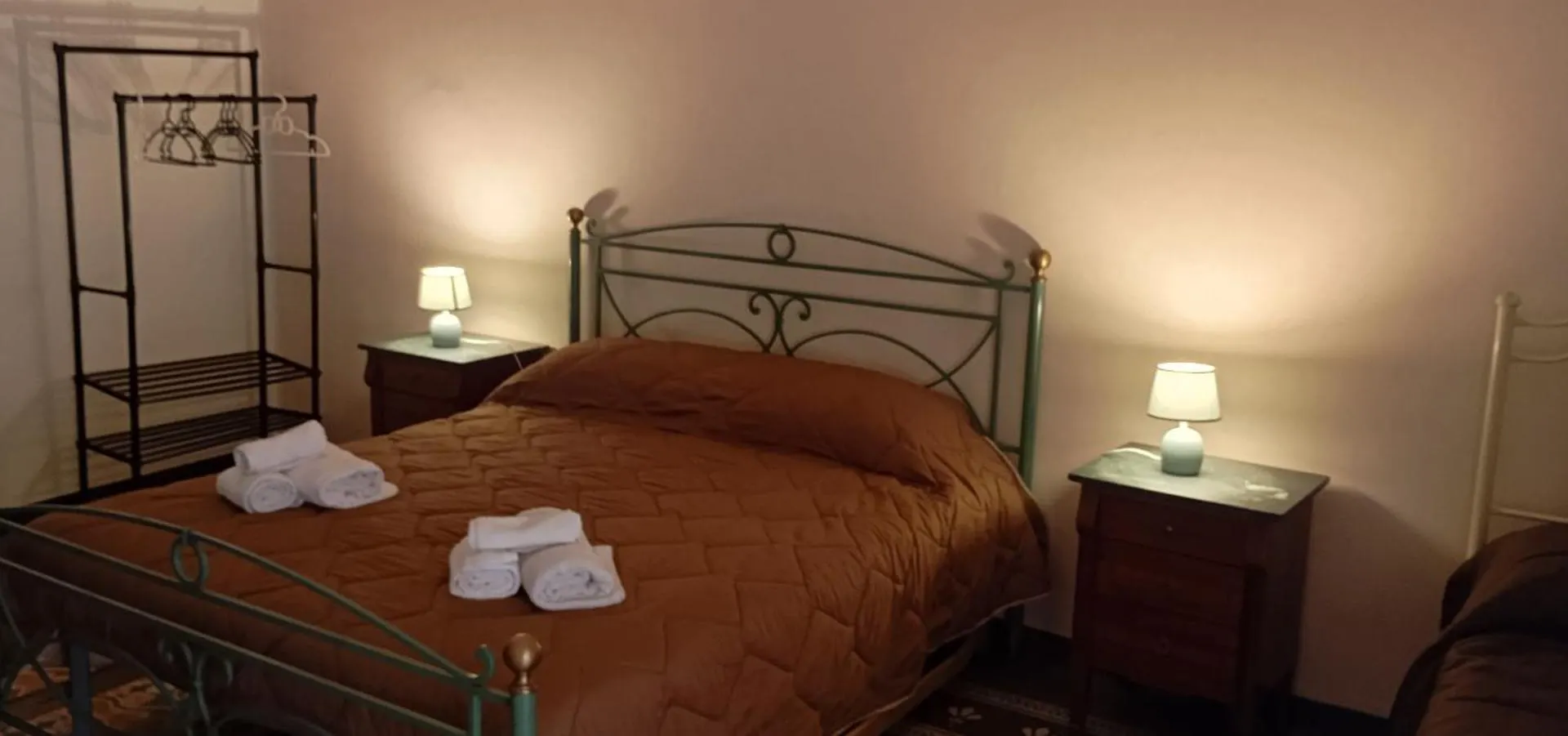 Guest house Maya Palace Real Rooms Palermo Centre Close To Cathedral Italy