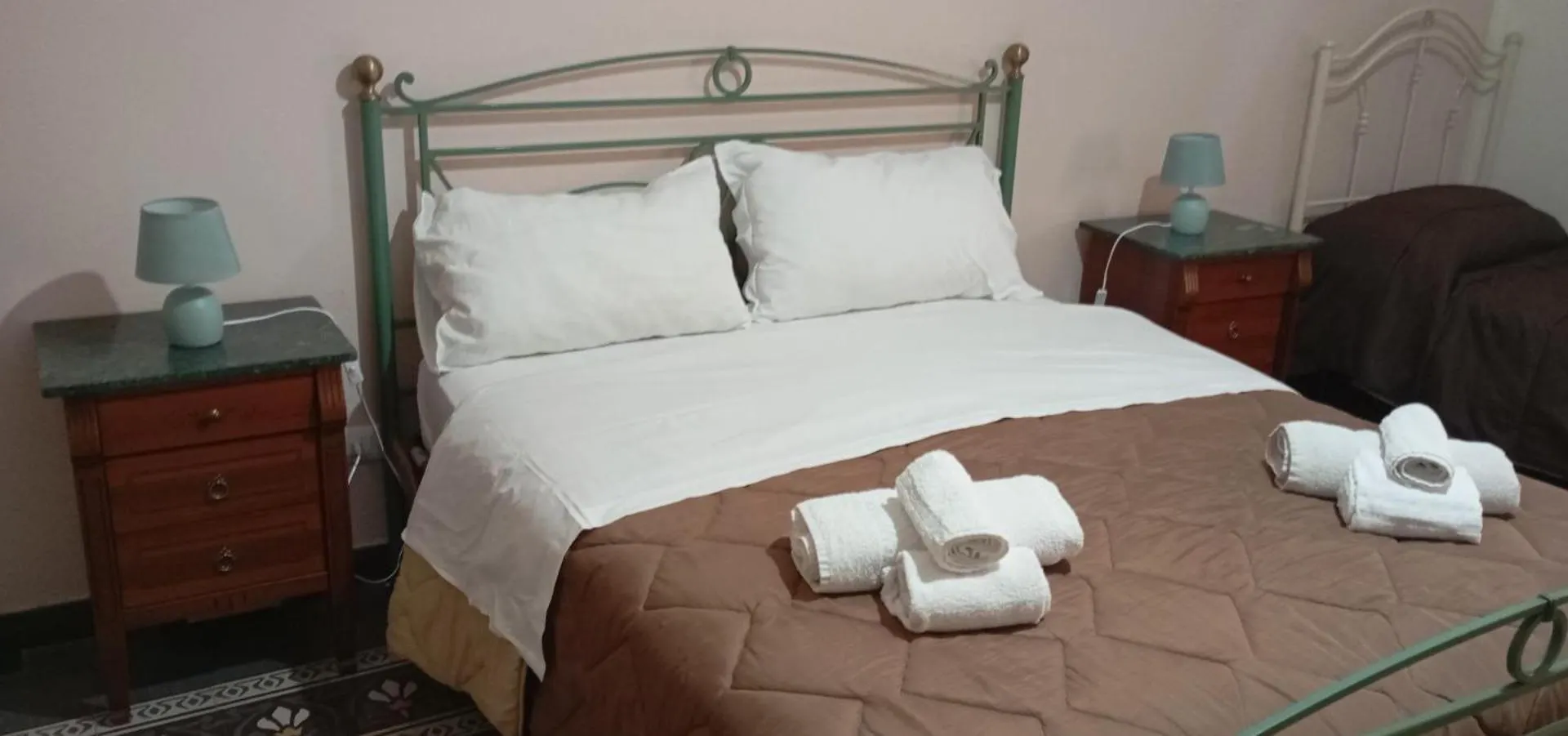 Maya Palace Real Rooms Palermo Centre Close To Cathedral Italy
