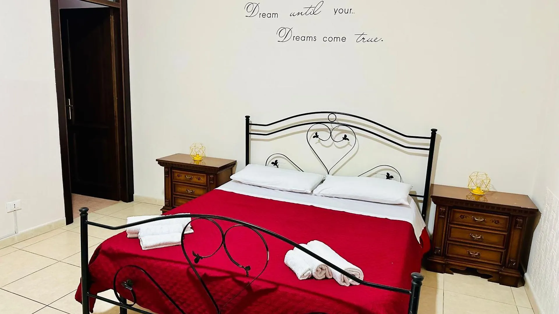 Maya Palace Real Rooms Palermo Centre Close To Cathedral