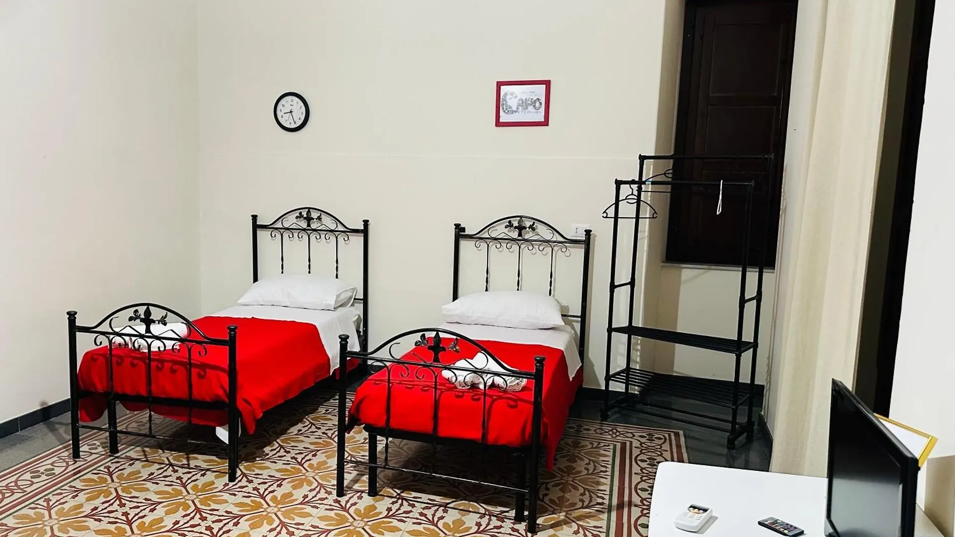Maya Palace Real Rooms Palermo Centre Close To Cathedral 0*,  Italy