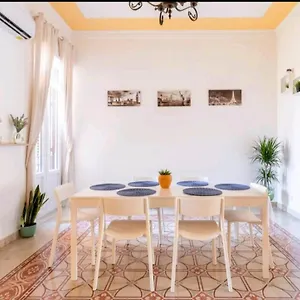  Holiday home Merlo House - Inside The Historical Center