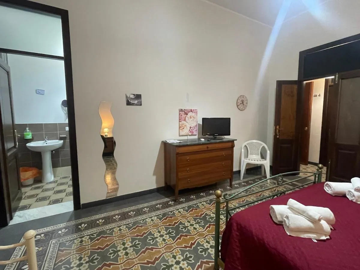 Maya Palace Real Rooms Palermo Centre Close To Cathedral 0*,