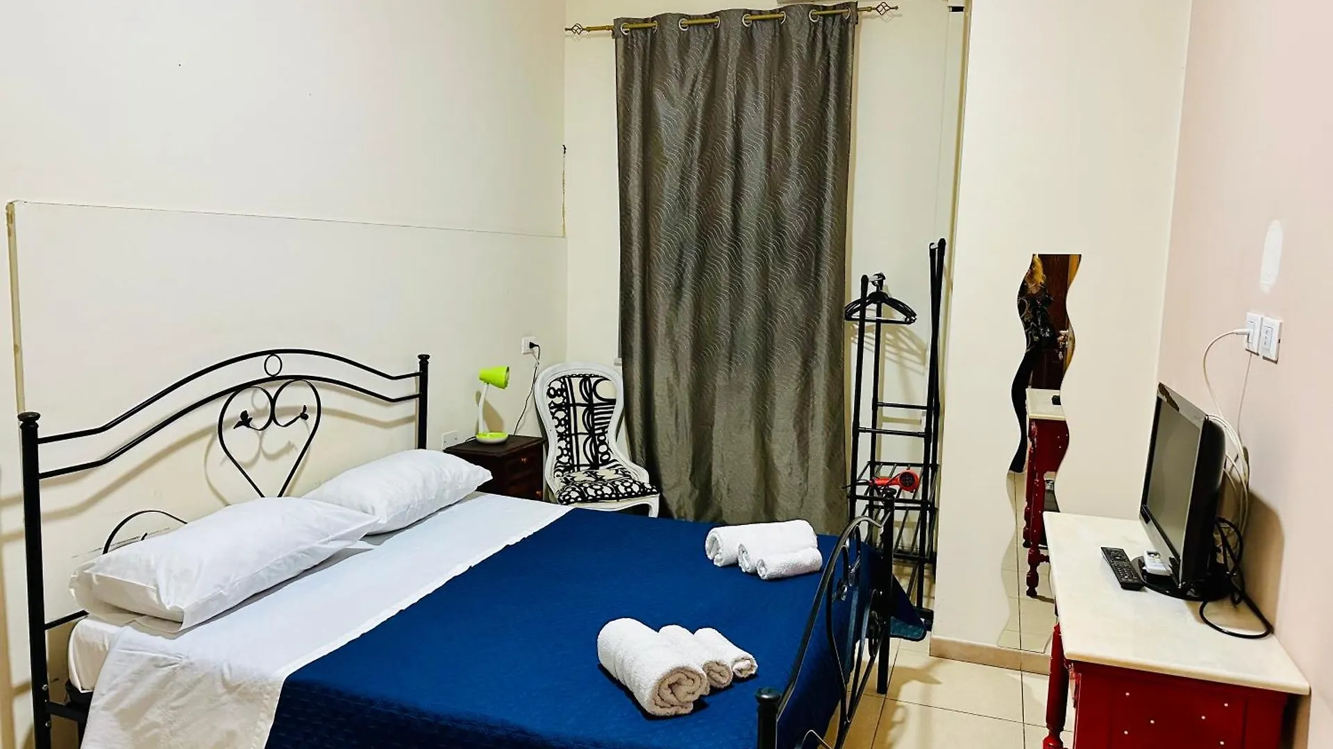 Guest house Maya Palace Real Rooms Palermo Centre Close To Cathedral